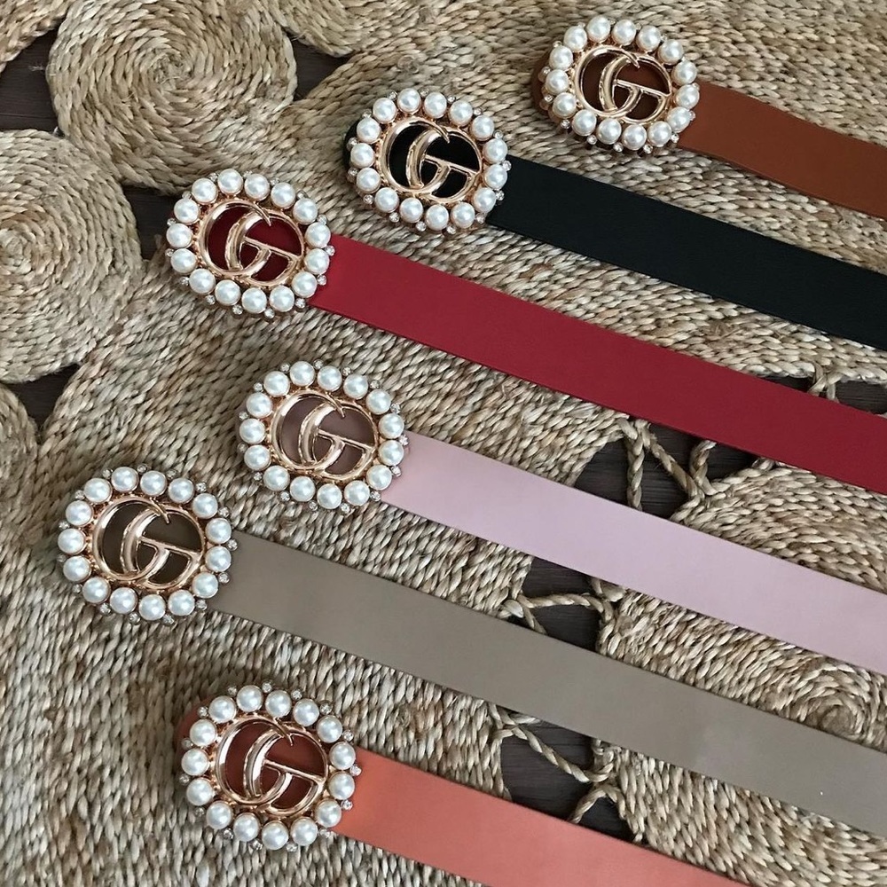 Designer inspired belts! π₯° Vegan Leather Faux Pearl Buckle - Picture 3 of 3